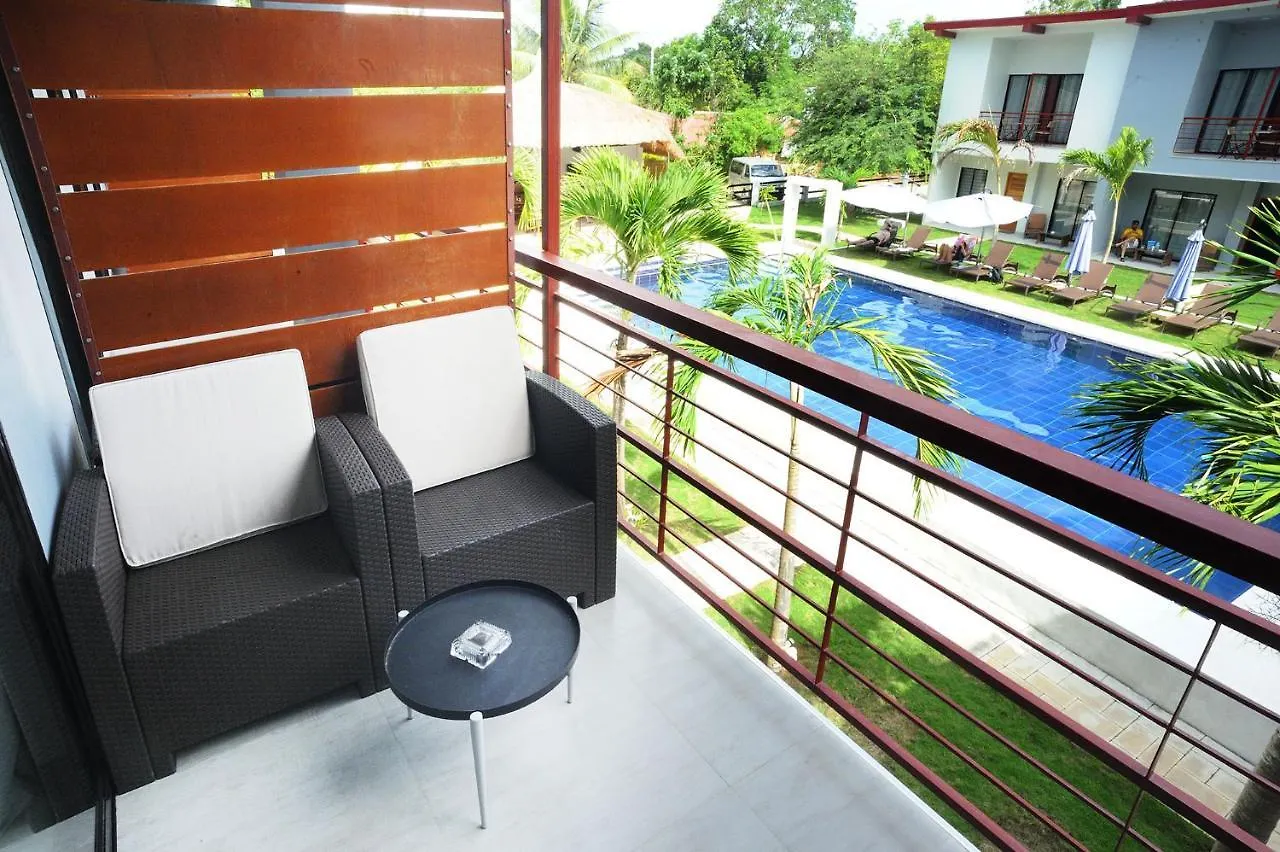 Tamarind Hotel Panglao 3*,